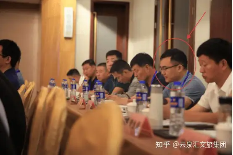 全國(guó)景區(qū)玻璃類觀景設(shè)施安全規(guī)范技術(shù)研討會(huì)圓滿召開(kāi)—云泉匯文旅集團(tuán)深度參與國(guó)家標(biāo)準(zhǔn)制定